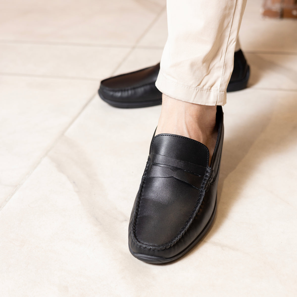 JOURNIE HERITAGE LOAFERS - BLACK