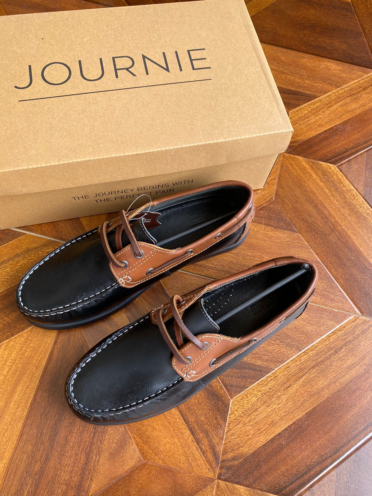 JOURNIE BOAT SHOES - OAK