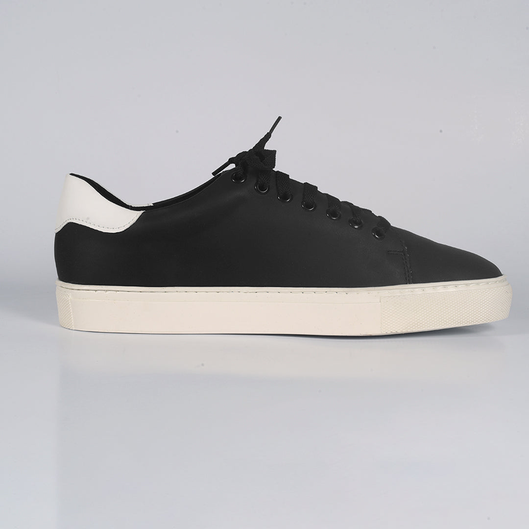 STREET SNEAKERS - BLACK