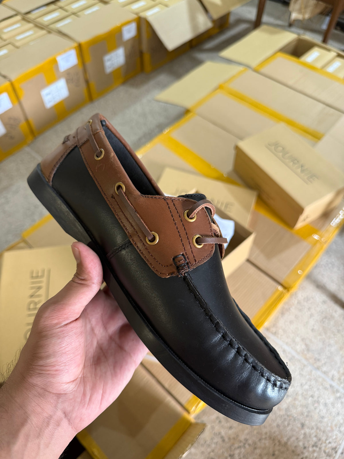 JOURNIE BOAT SHOES - OAK 2.0